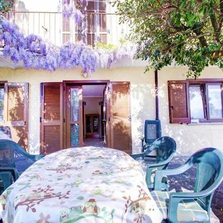 Il Glicine Con Darsena Privata A *