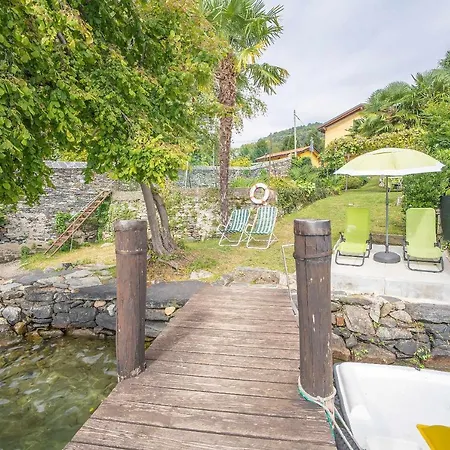 Il Glicine Con Darsena Privata A Apartamento Pettenasco