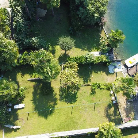 Il Glicine Con Darsena Privata A Pettenasco