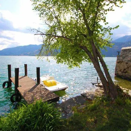 Il Glicine Con Darsena Privata A Apartment *